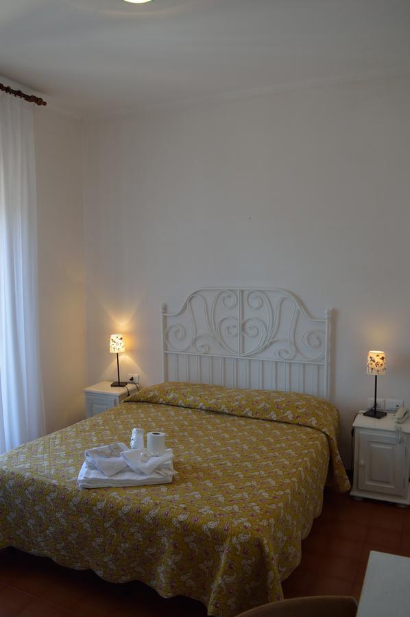 Hotel Bianchi Nicola ปอร์โตเรกานาติ ภายนอก รูปภาพ