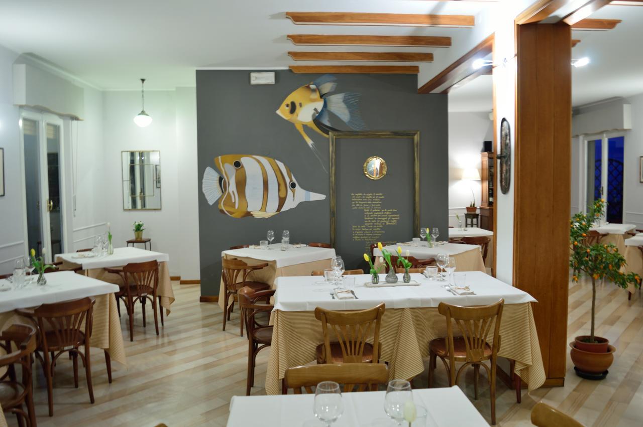 Hotel Bianchi Nicola ปอร์โตเรกานาติ ภายนอก รูปภาพ
