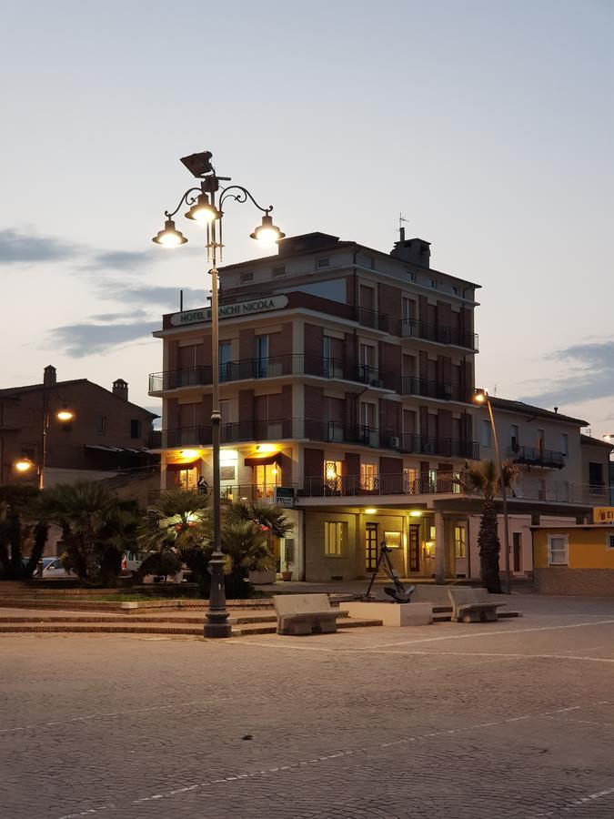 Hotel Bianchi Nicola ปอร์โตเรกานาติ ภายนอก รูปภาพ
