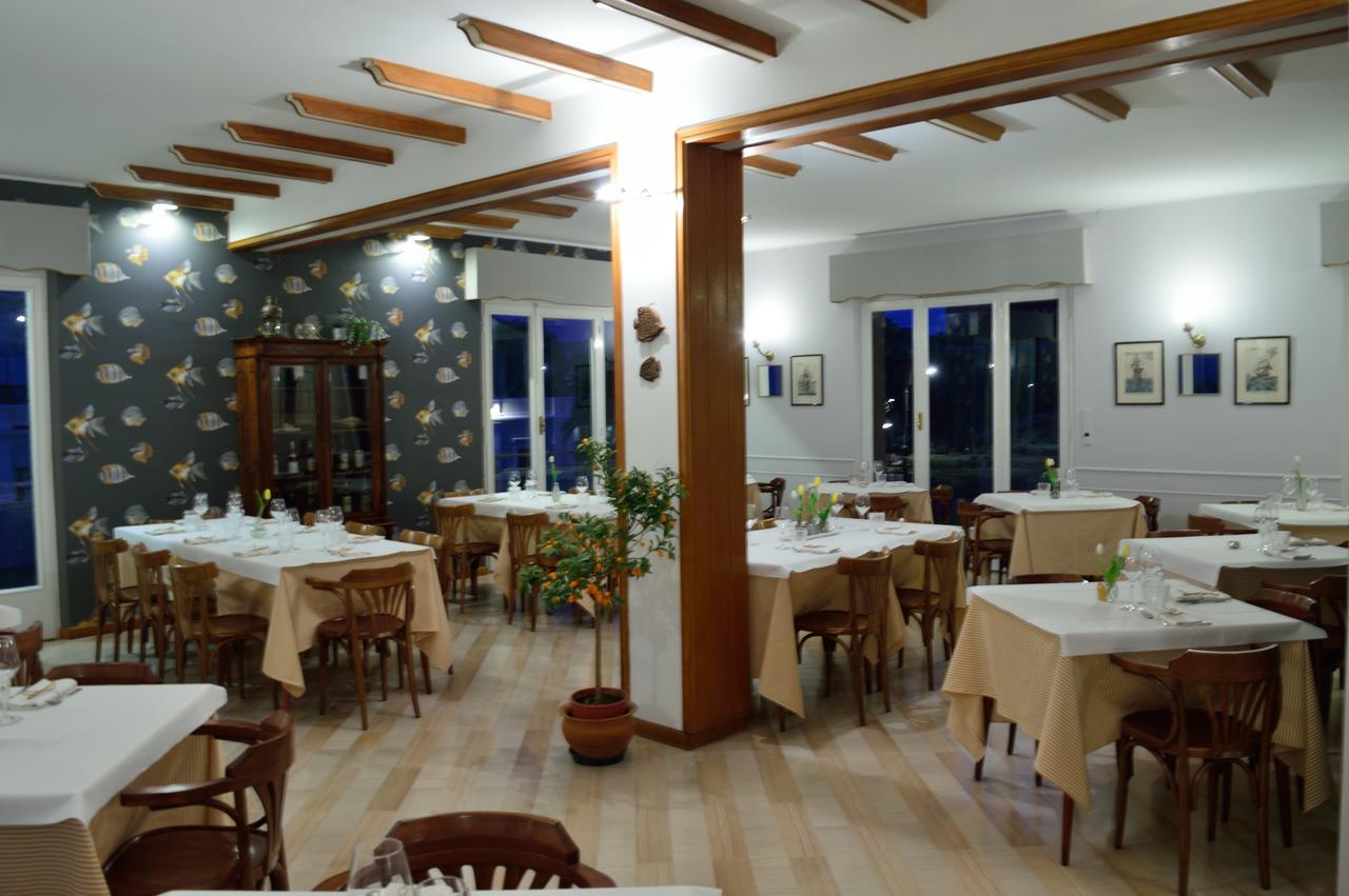 Hotel Bianchi Nicola ปอร์โตเรกานาติ ภายนอก รูปภาพ